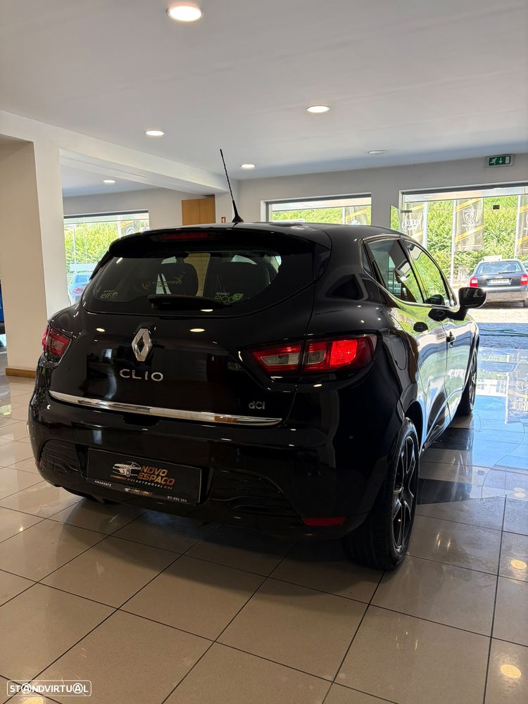 Renault Clio 1.5 dCi Dynamique S - 3