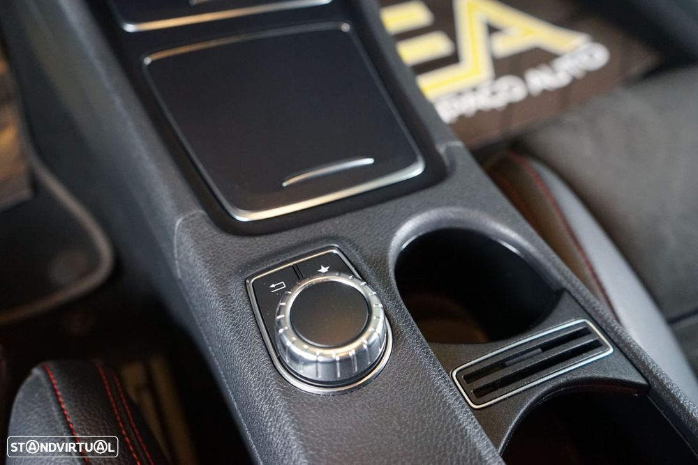 Mercedes-Benz CLA 180 - 30