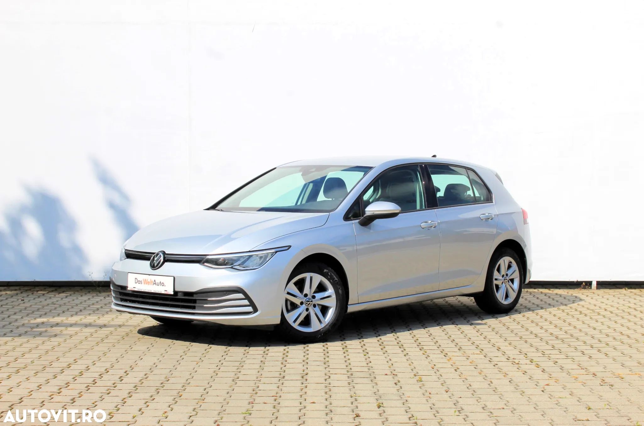 Volkswagen Golf 1.5 eTSI ACT DSG MHEV Life - 1