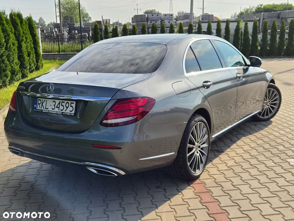 Mercedes-Benz Klasa E 220 d 9G-TRONIC - 3