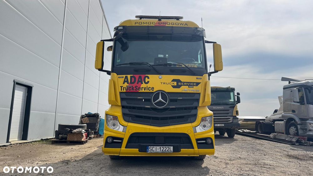 Mercedes-Benz ACTROS - 1