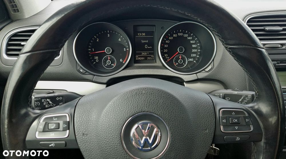 Volkswagen Golf 1.6 TDI DPF Trendline - 8