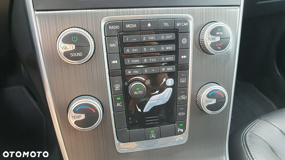 Volvo S60 D3 Geartronic Momentum - 25