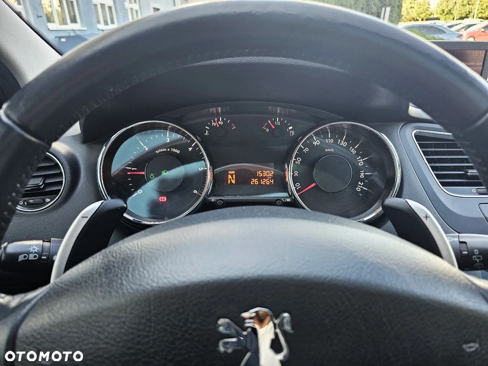 Peugeot 5008 HDI FAP 110 EGS6 Platinum - 9
