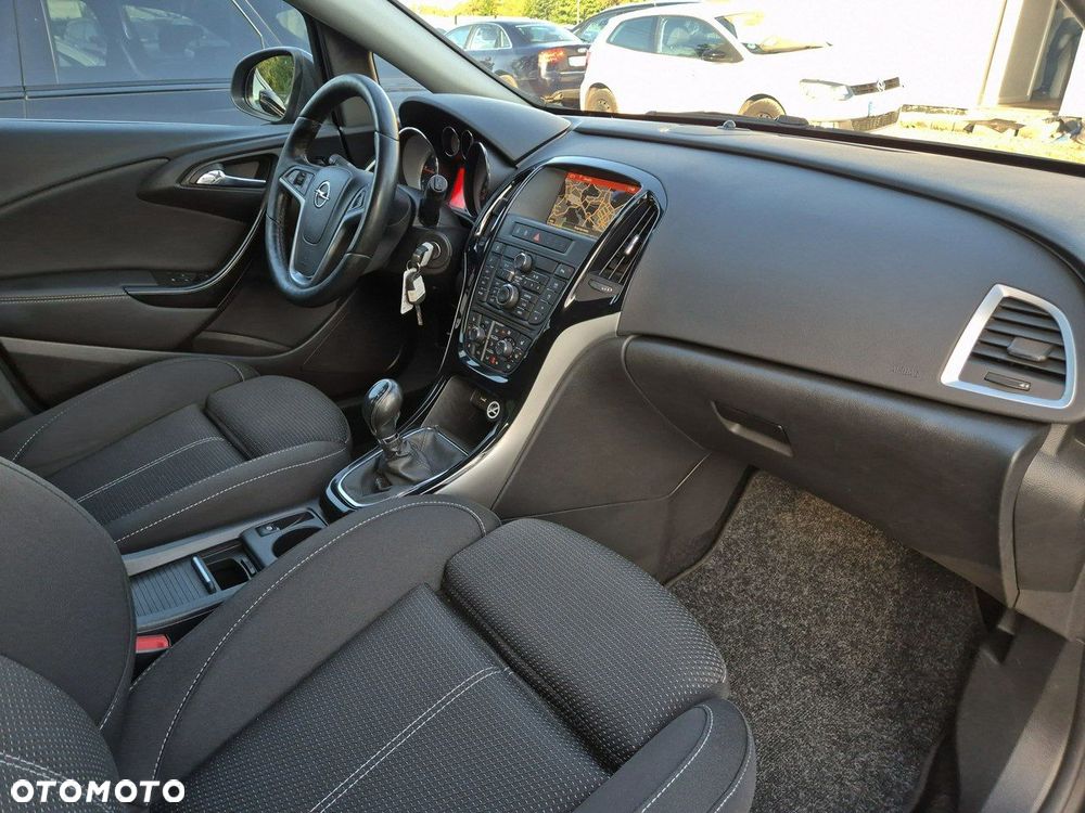 Opel Astra 2.0 CDTI DPF SportsTourer Exklusiv - 30