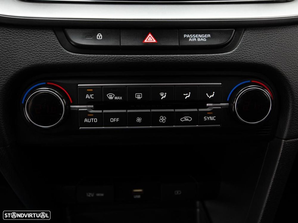 Kia Ceed 1.0 T-GDI Urban - 17