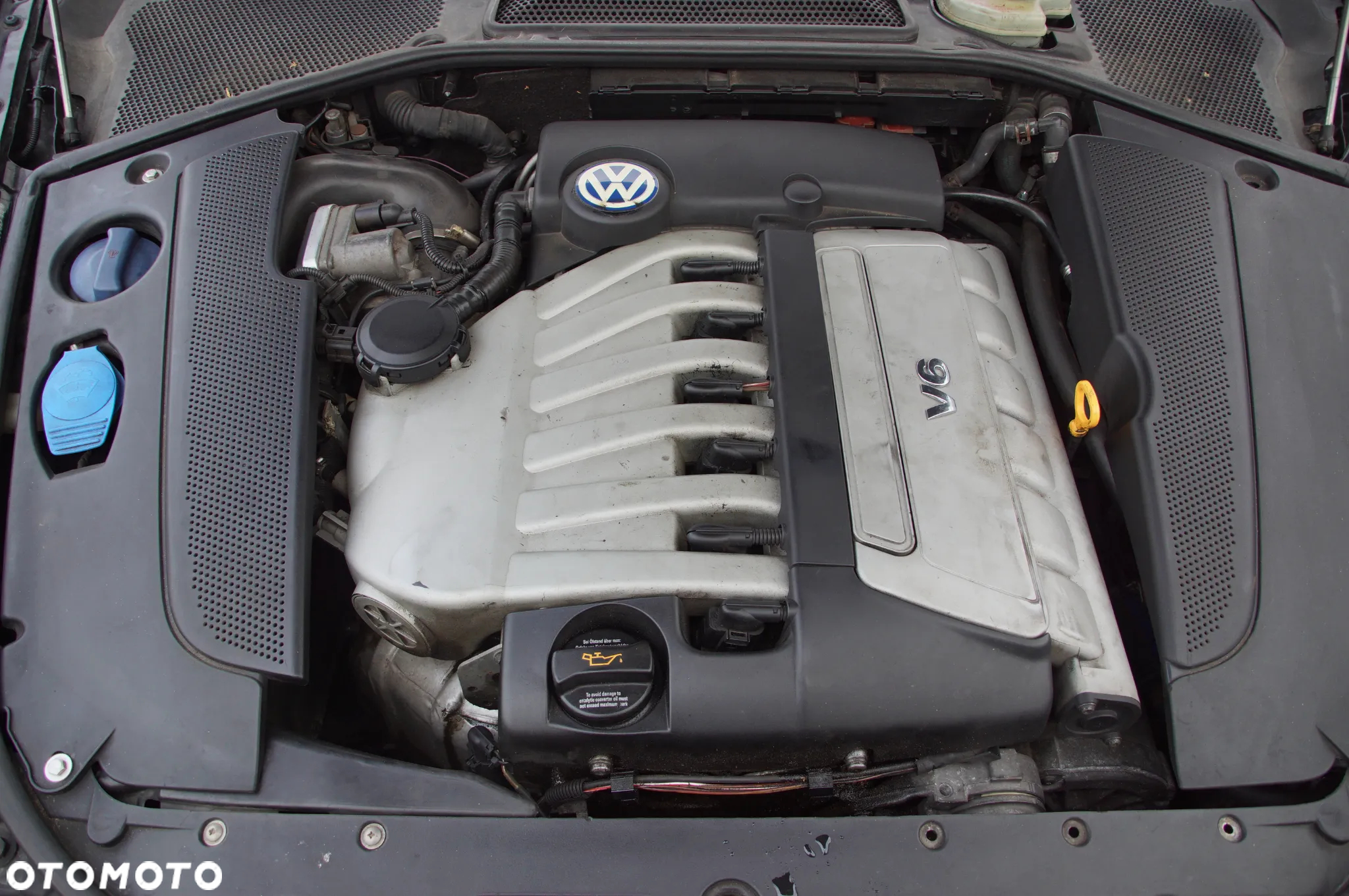 Auto na części 692106889 Volkswagen Phaeton 3.2 V6 AYT lakier lr9v rocznik 2003 skrzynia gde drzwi maska lampa zderzak silnik felga skrzynia amortyzator poduszka alternator rozrusznik pompa - 28