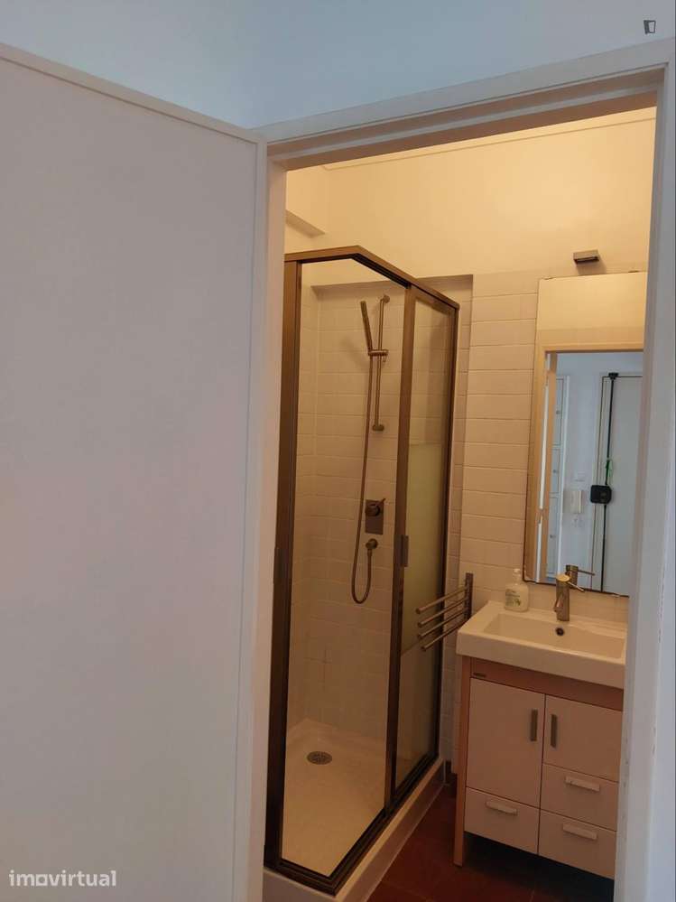 Apartamento com 2 quartos - localizado em Ajuda Lisbon - Grande imagem: 3/5
