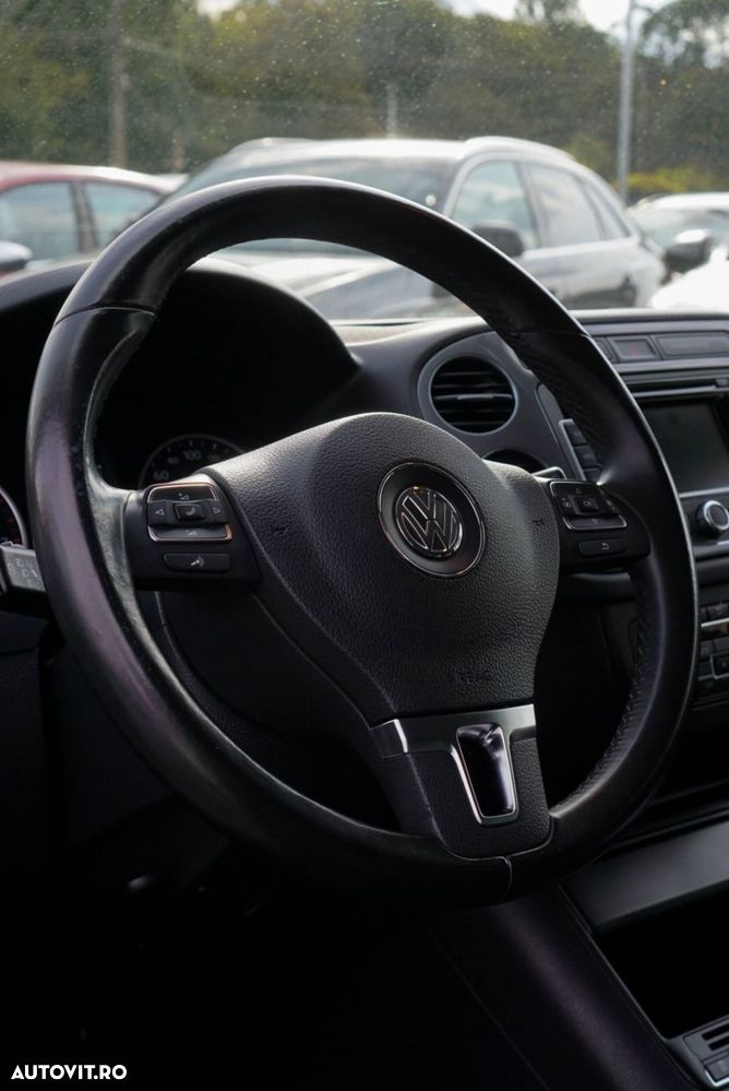Volkswagen Tiguan - 5