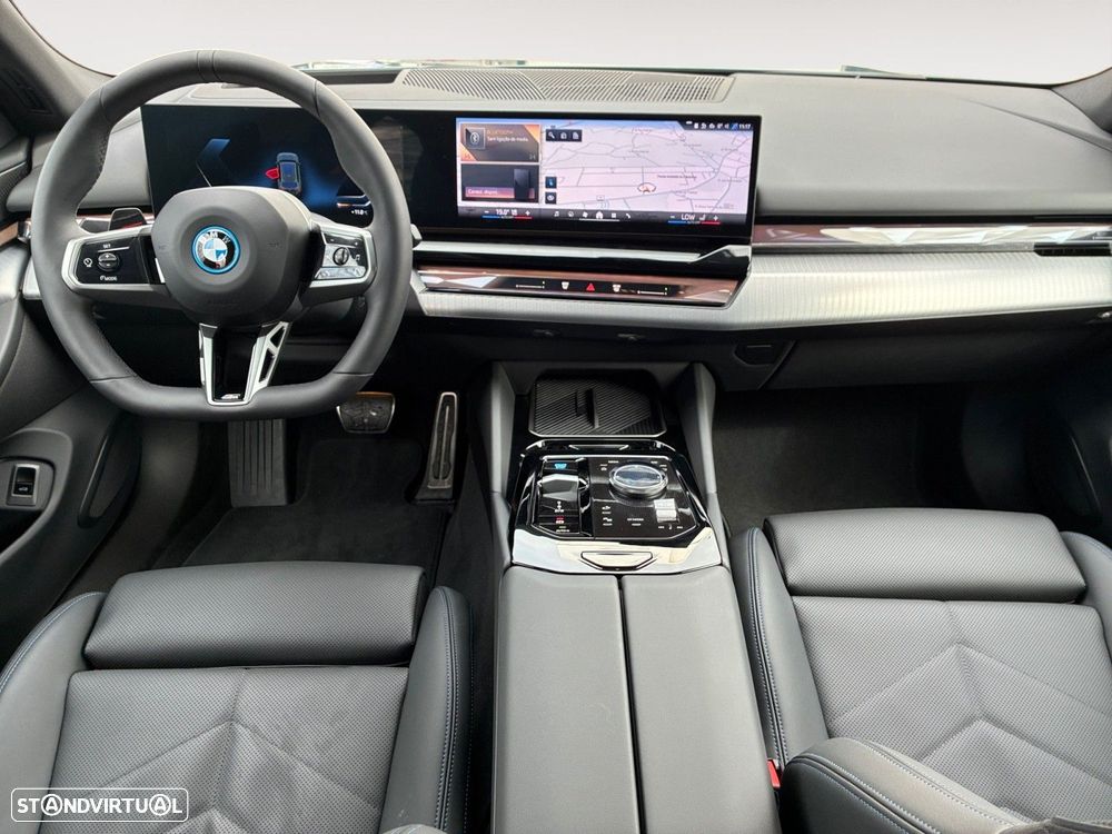 BMW i5 - 7