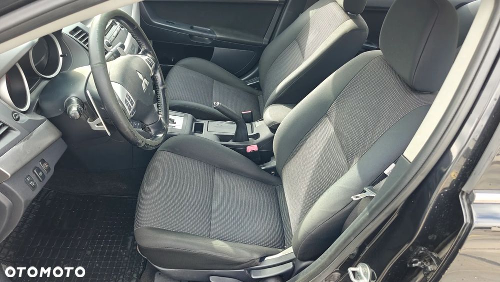 Mitsubishi Lancer 1.8 Intense CVT - 13