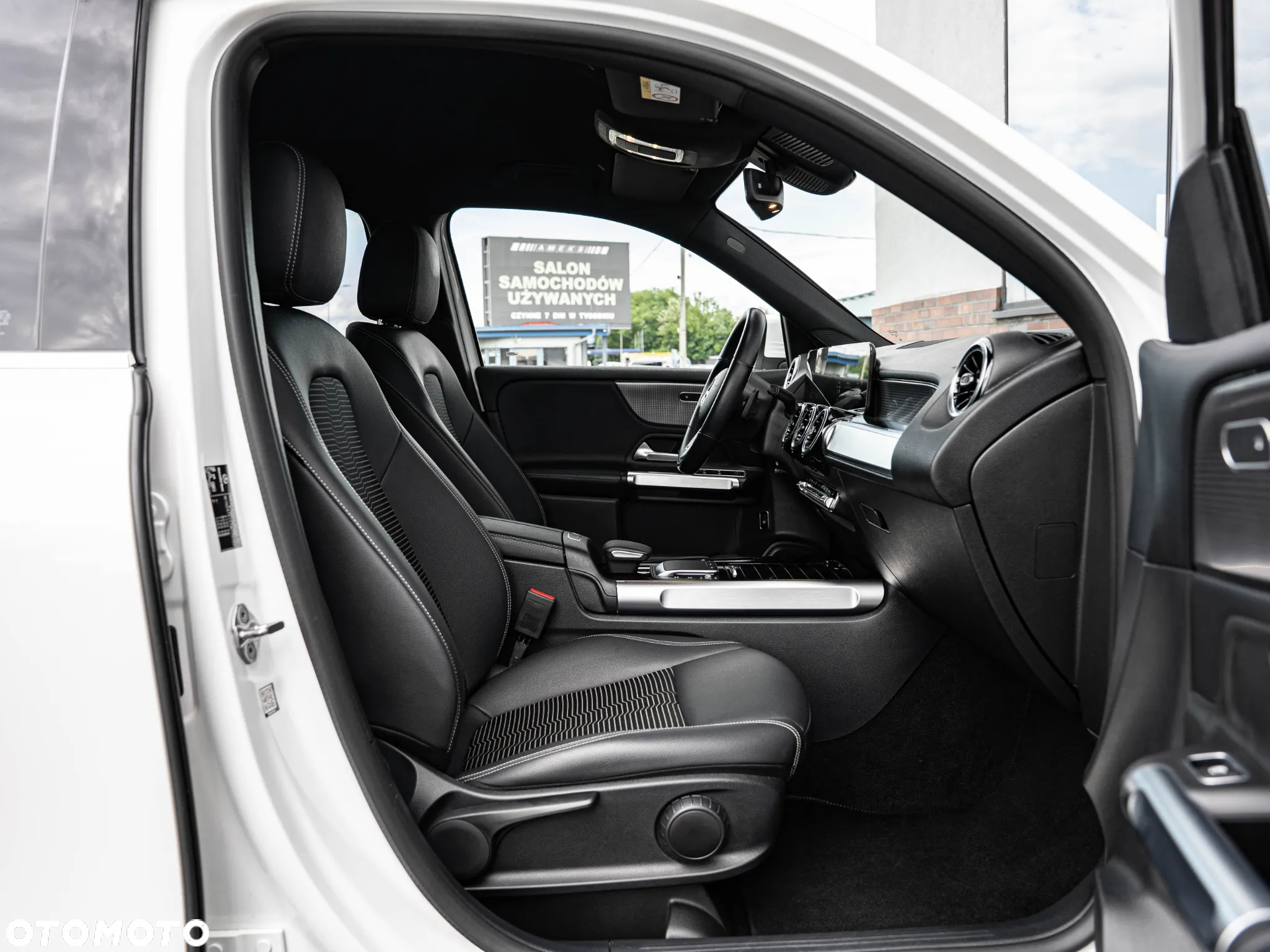 Mercedes-Benz GLB 200 d 8G-DCT Progressive Advanced - 25