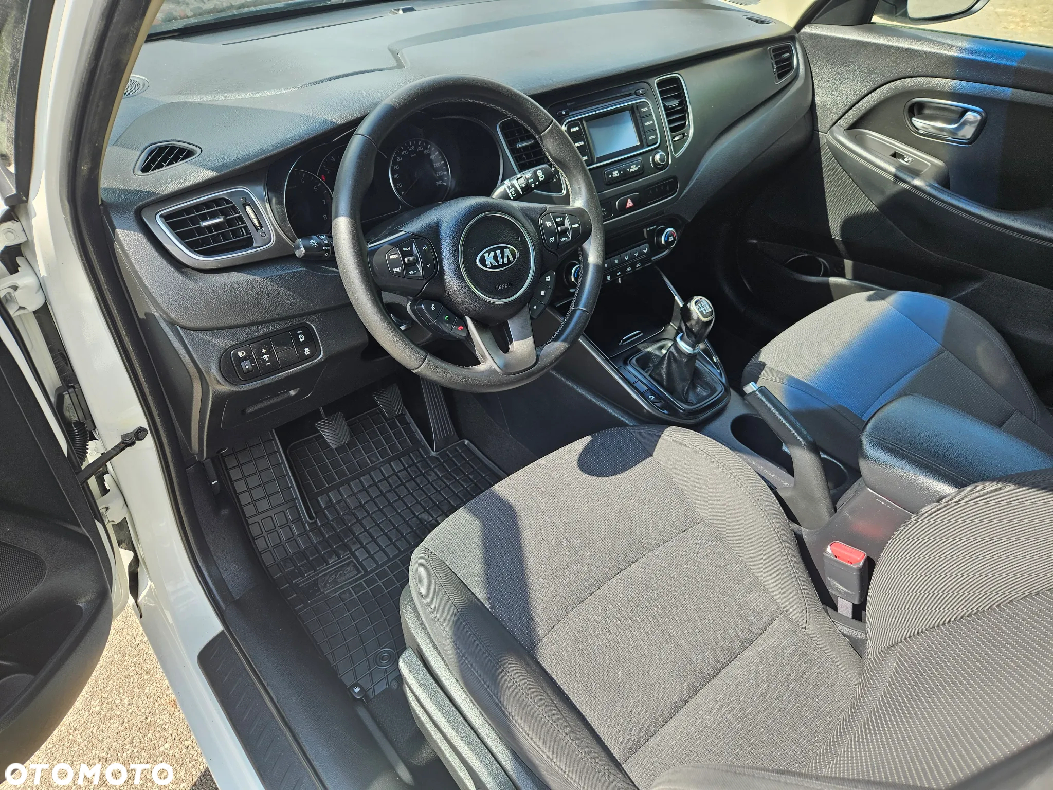 Kia Carens 1.6 GDI L EU6 - 22