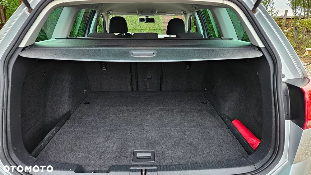 Volkswagen Golf - 32