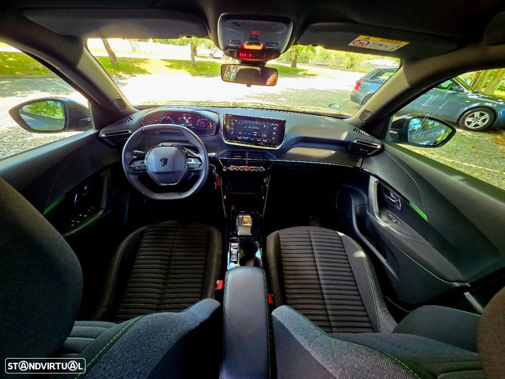 Peugeot e-2008 50 kWh Active Pack - 9