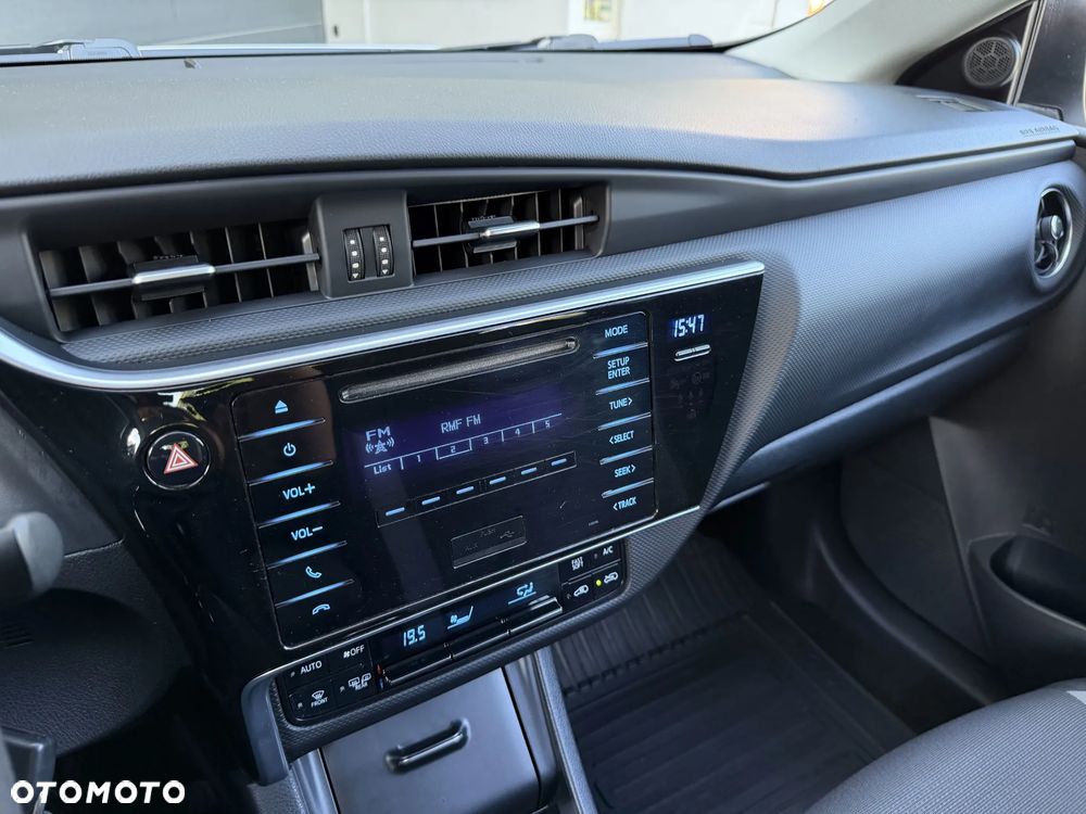 Toyota Auris - 7
