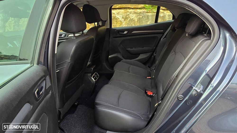 Renault Mégane 1.5 Blue dCi Intens - 41