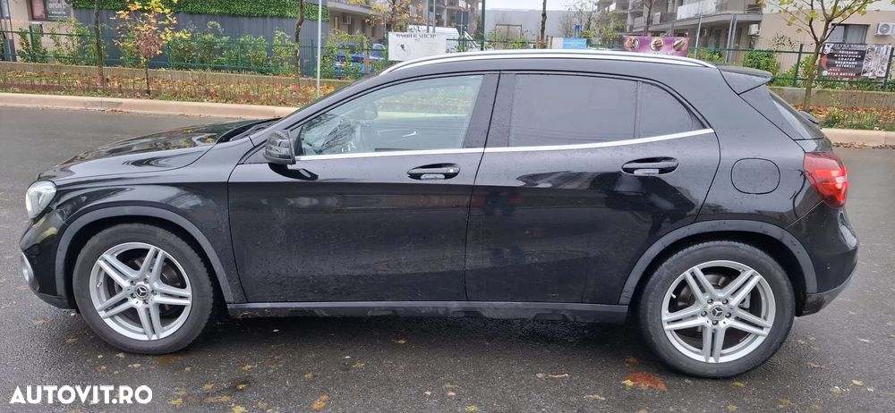 Mercedes-Benz GLA - 9