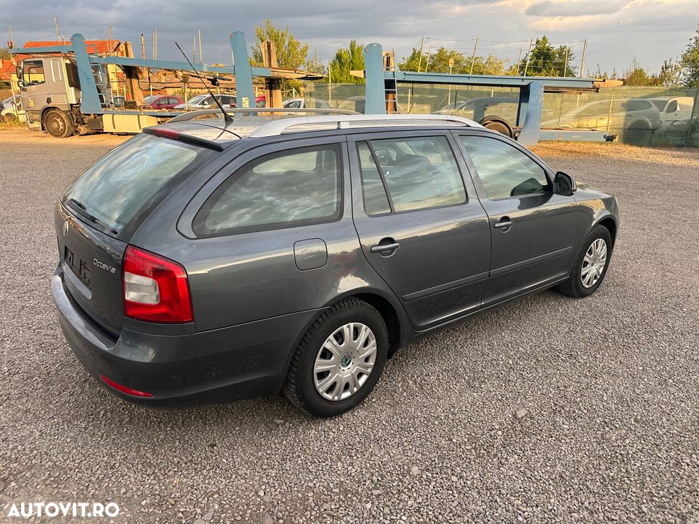 Skoda Octavia 1.6 TDI DPF Ambiente - 4