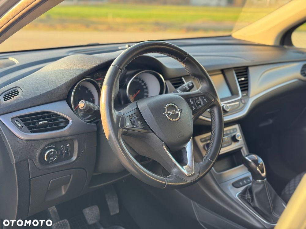 Opel Astra 1.6 CDTI Enjoy - 23