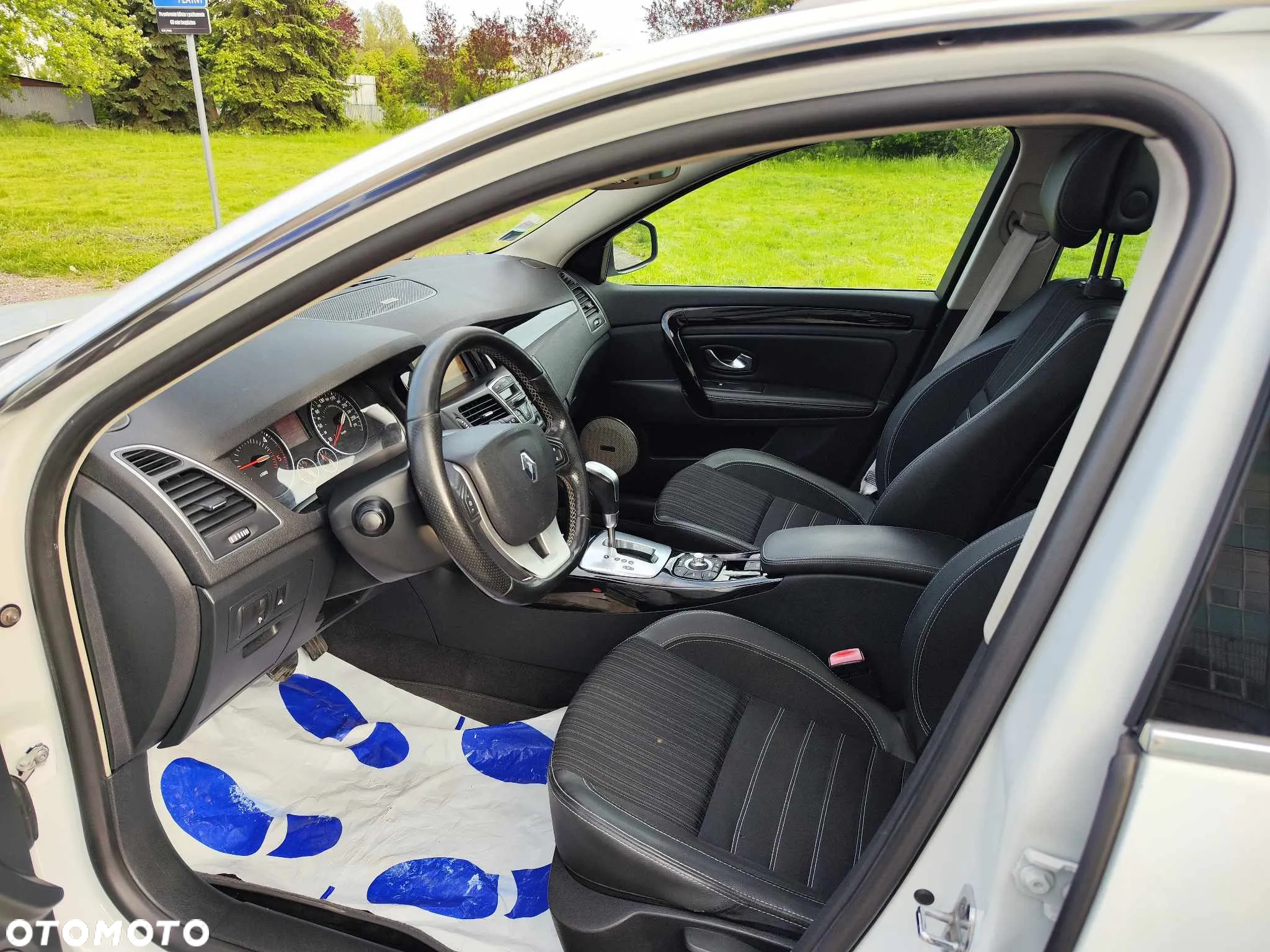 Renault Laguna Grandtour dCi 110 FAP EDC Bose Edition - 18
