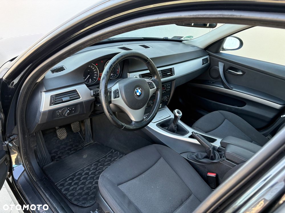 BMW Seria 3 320d DPF Blue Performance Edition Fleet Exclusive - 8