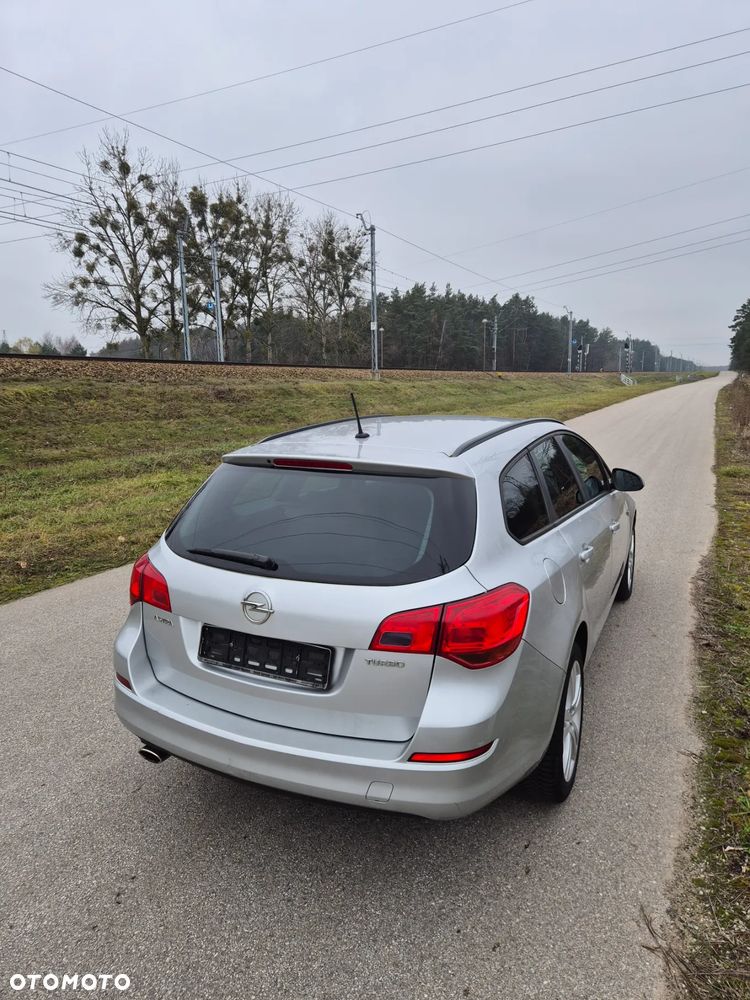 Opel Astra - 2