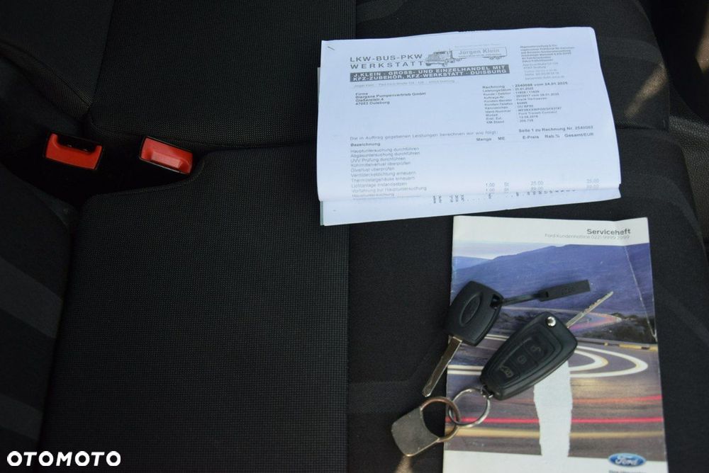 Ford Transit Connect - 25