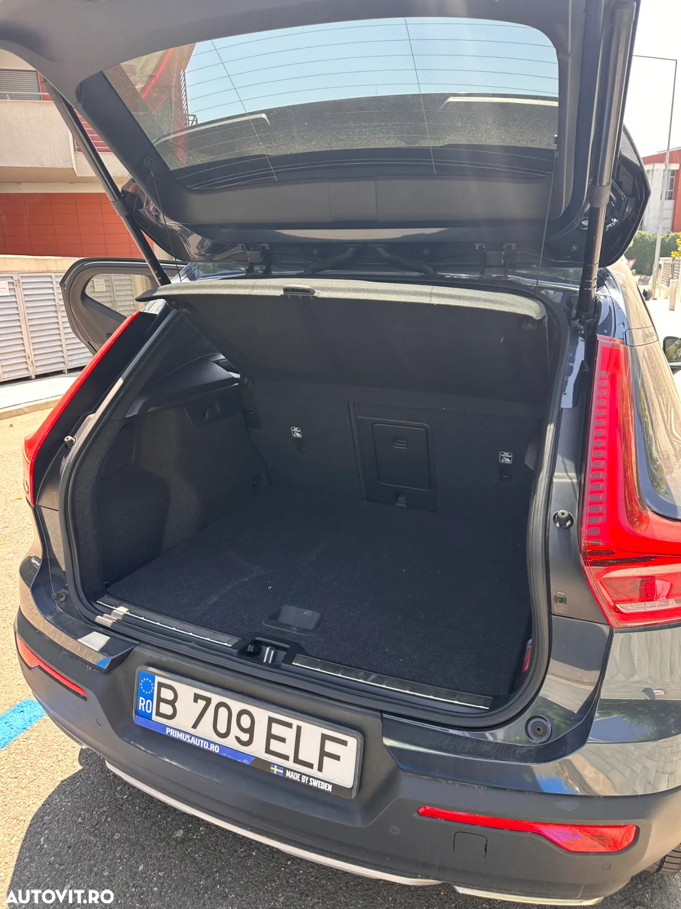 Volvo XC 40 Recharge T5 Twin Engine AT7 Inscription Expression - 6