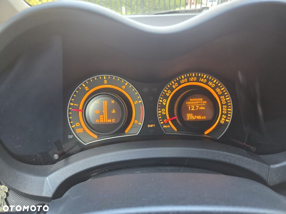 Toyota Auris 2.0 D-4D - 5