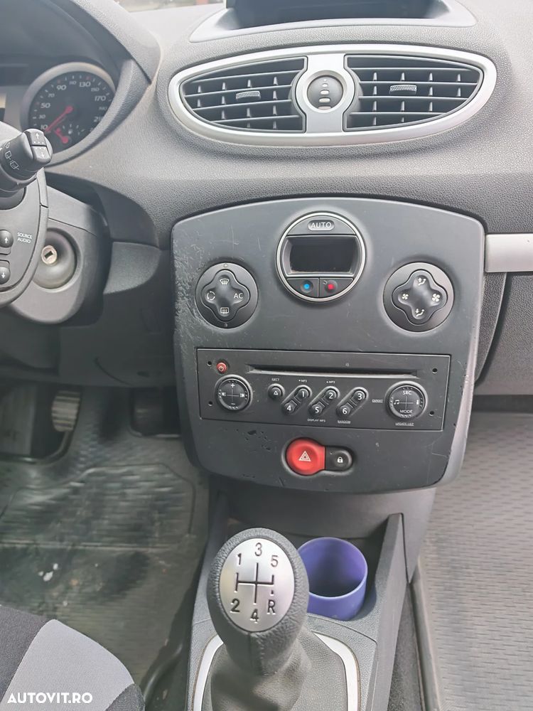 Renault Clio 1.4 16V Dynamique - 17