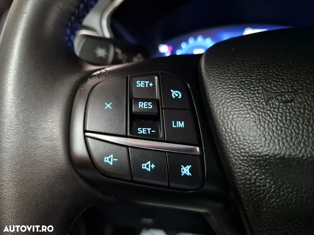 Ford Kuga 1.5 EcoBlue Aut. TITANIUM - 13