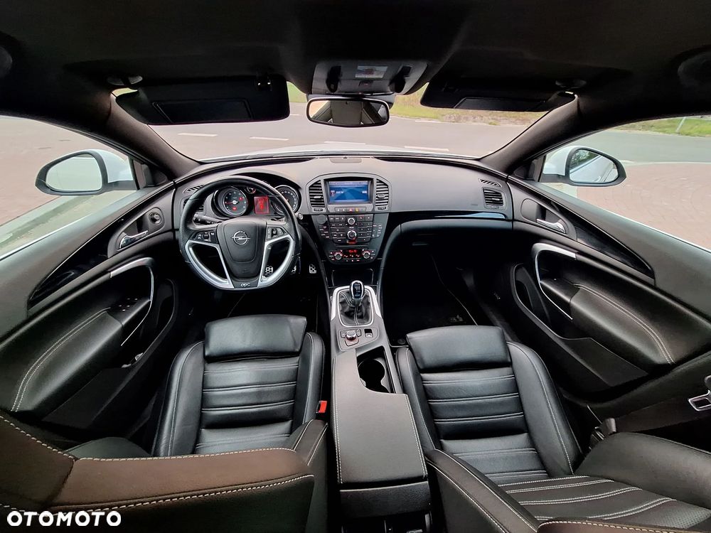 Opel Insignia - 21