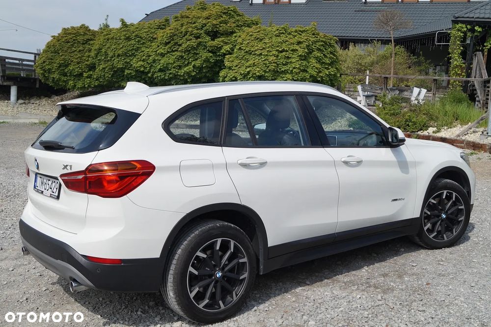 BMW X1 xDrive20d Sport Line - 4