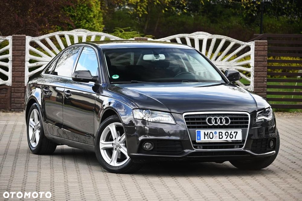 Audi A4 Limousine - 9