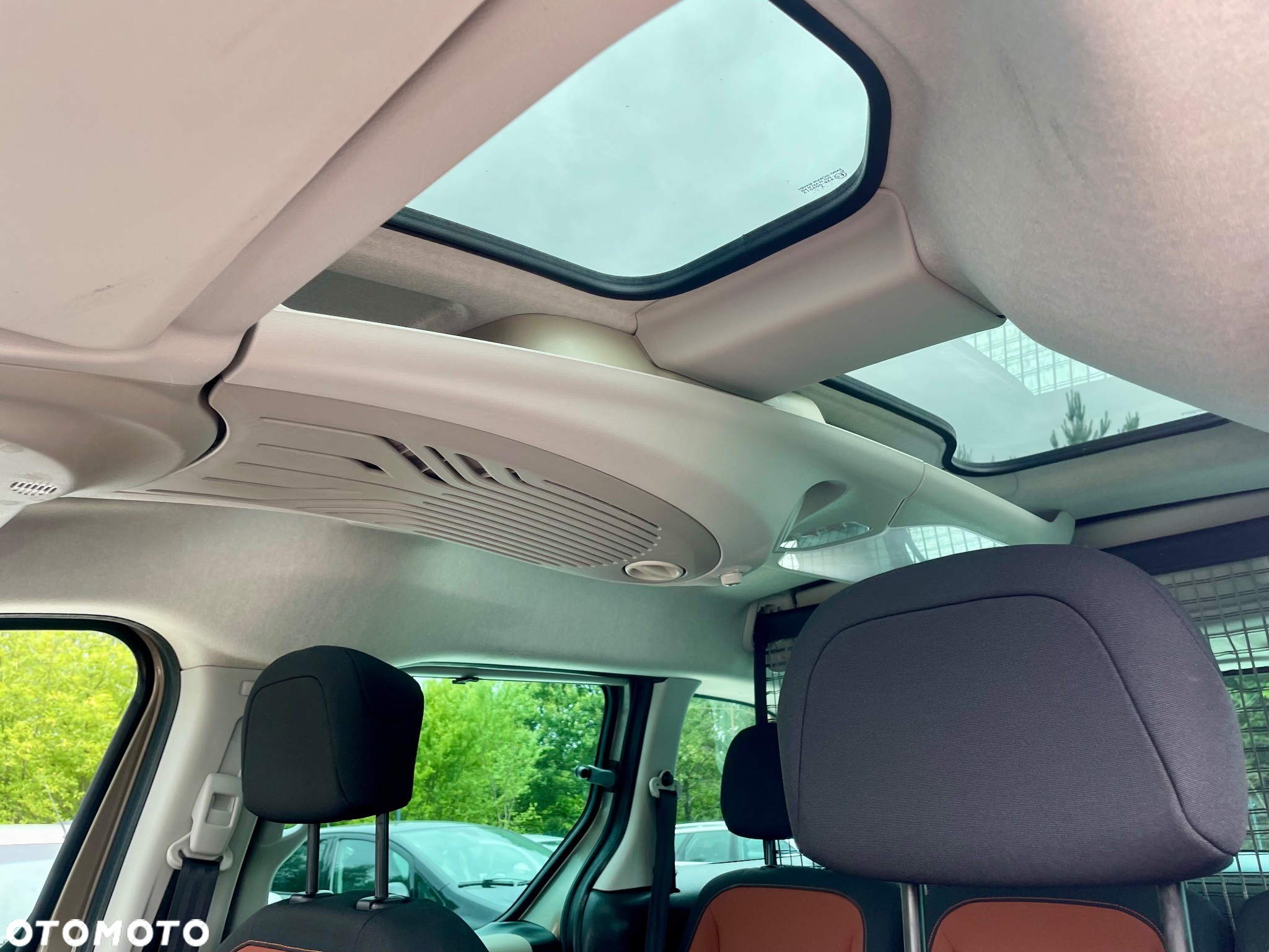 Peugeot Partner Tepee 120 VTi Style - 21