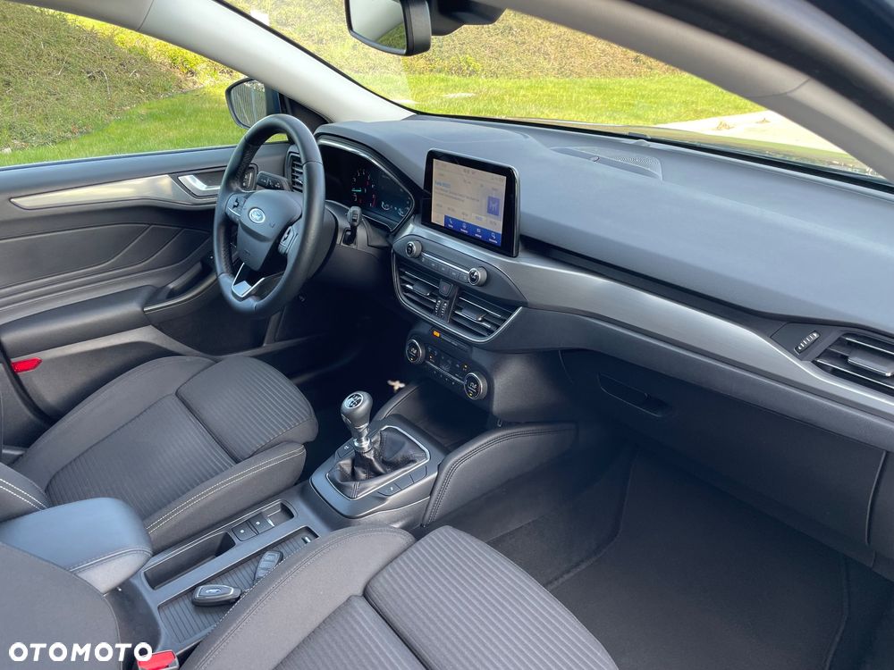 Ford Focus 1.0 EcoBoost STart-Stopp-System TITANIUM - 19