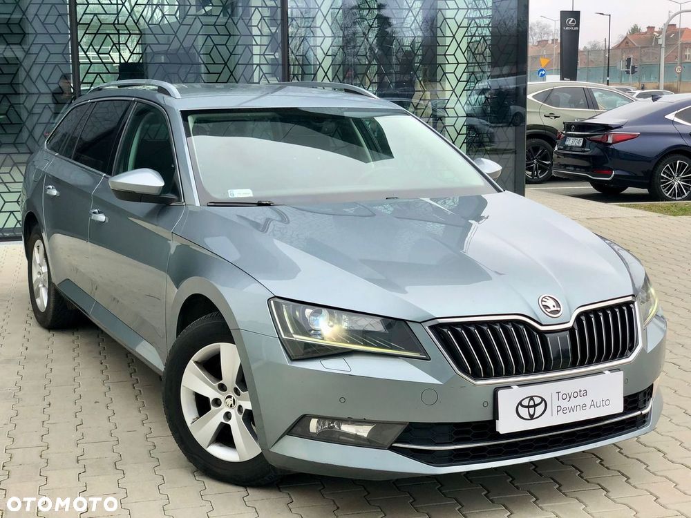 Skoda Superb 2.0 TDI Style DSG7 - 8