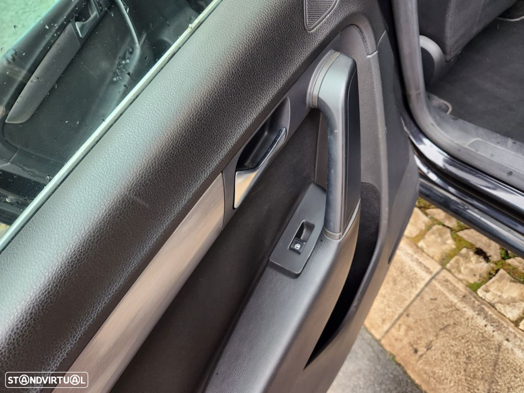 VW Passat 1.6 TDI BlueMotion - 10
