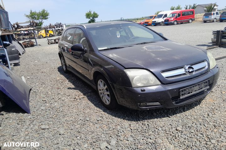 Dezmembrez Opel Signum C [2003 - 2005] Hatchback 1.9 CDTI MT (150 hp) - 2