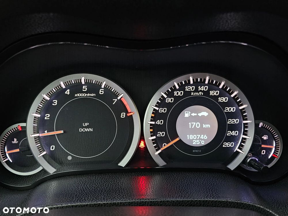 Honda Accord 2.4 Executive - 23