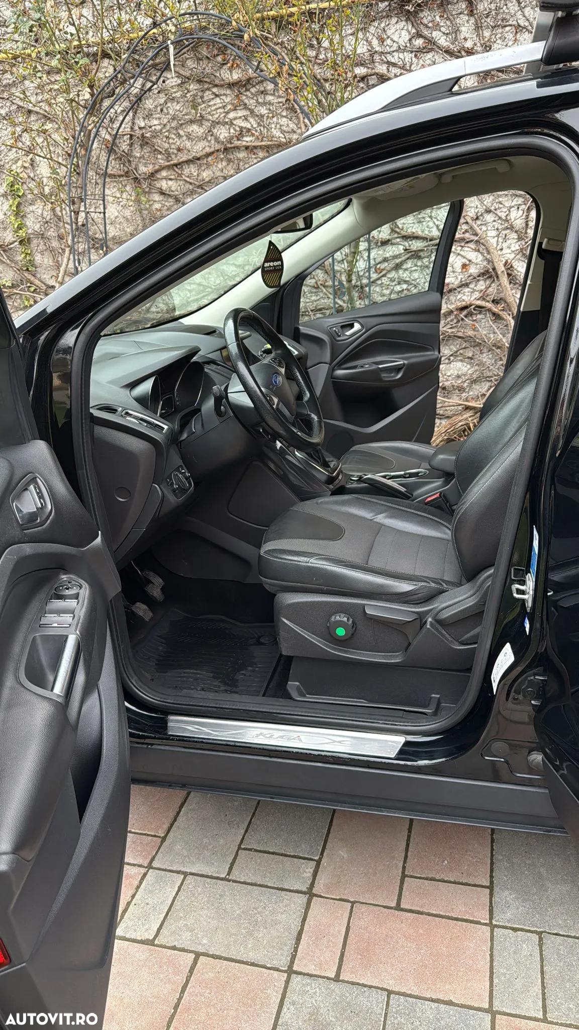 Ford Kuga - 5