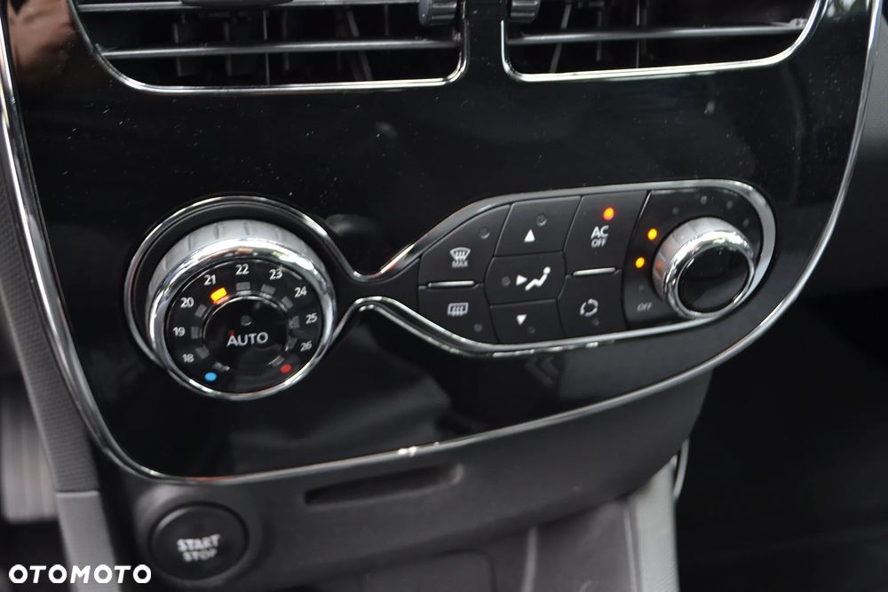 Renault Clio - 26