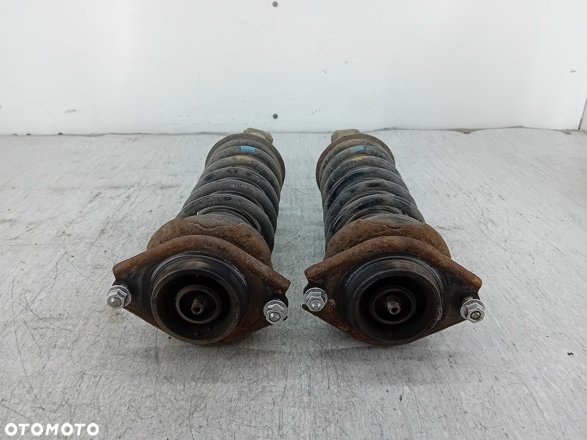 AMORTYZATORY TYŁ KOMPLET SUBARU XV 20365FJ030 2.0 16V - 2