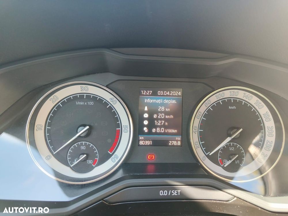 Skoda Superb 2.0 TDI DSG Laurin & Klement - 24