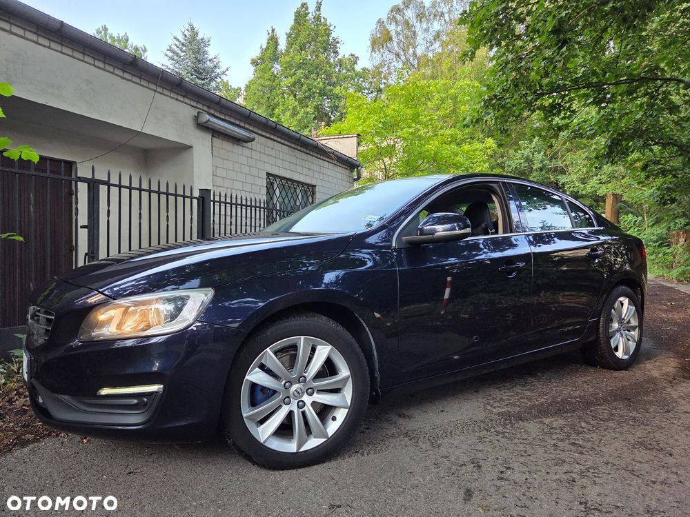 Volvo S60 D3 Drive-E Momentum - 17