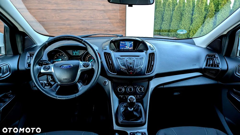 Ford Kuga 1.6 EcoBoost 2x4 Titanium - 7