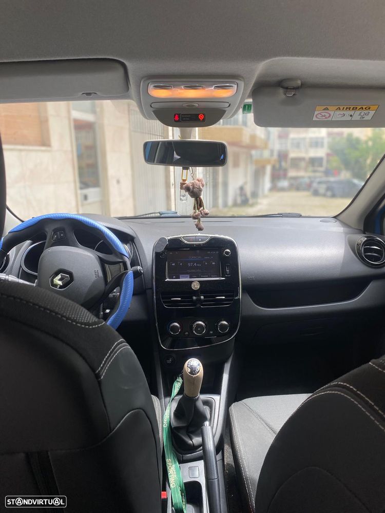 Renault Clio Sport Tourer 0.9 TCE - 8