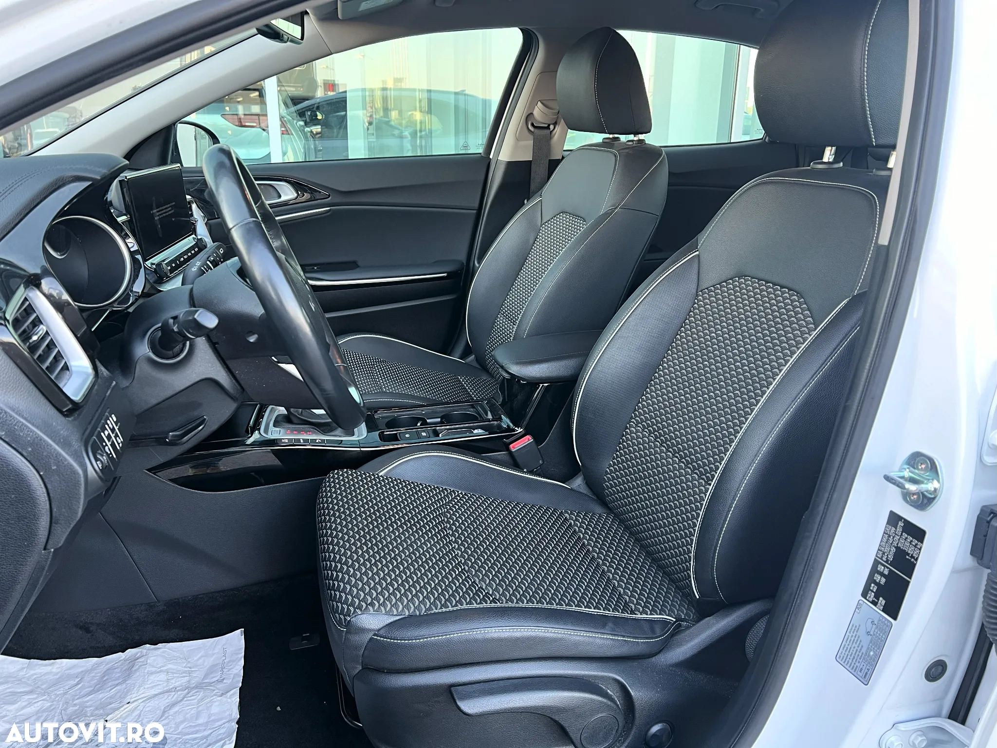 Kia XCeed 1.6 GDI DCT6 OPF Plug-in-Hybrid SPIRIT - 17