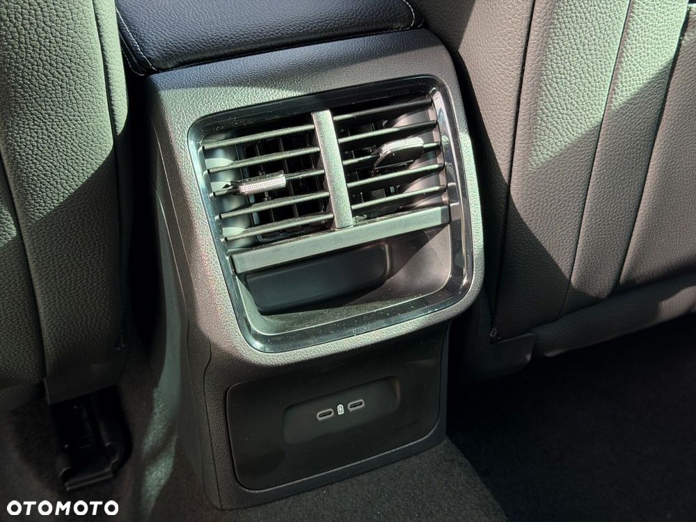 Skoda Octavia 1.5 TSI mHEV Sportline DSG - 24